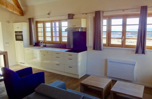 Ferrassieres Apartment | Résidence Château Ferrassières