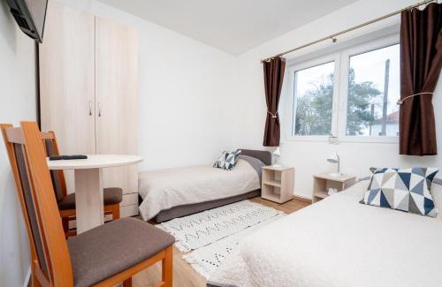 Kastelyosdombo Apartment | Rózsa Vendégház