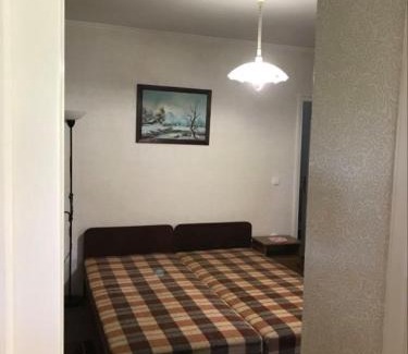 Poroszlo Apartment | Rózsakert Apartman 2