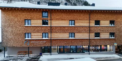 Faschina Apartment | Rössle Appartements und Sport Rössle Skiverleih & Sportgeschäft