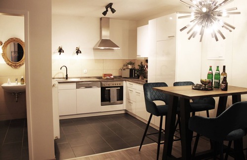 Langenhorn Apartment | R B Apartment Hamburg Business 1-5 Personen Waschtrockner Parkplatz Frei