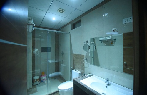 Davanagere Hotel | R Empire Revtree