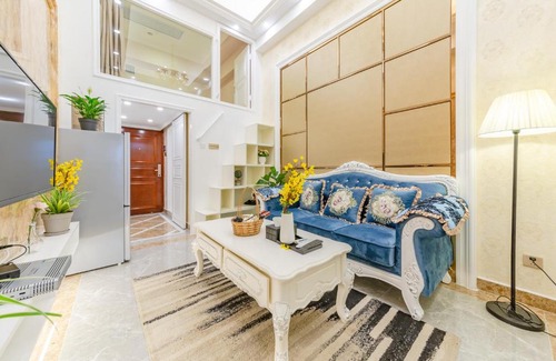 Luohu Apartment | R.H Aparthotel