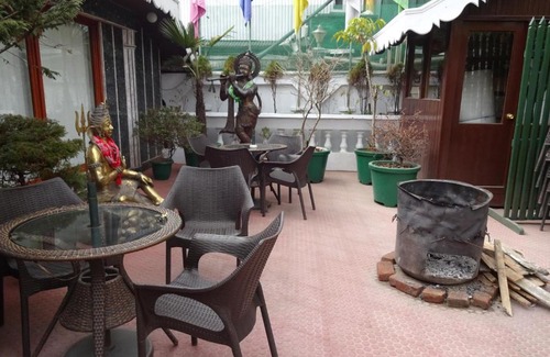 Darjeeling Hotel | R.J.Resorts