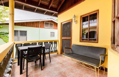 Negril House | R&V VILLA