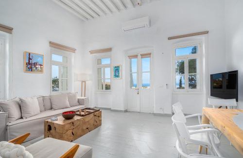 Apollonia House | Rabagas Suites - In The Heart of Sifnos