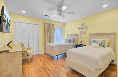 Twin Oaks House | Racquet Club 23 by Wild Dunes, in Resort Core
