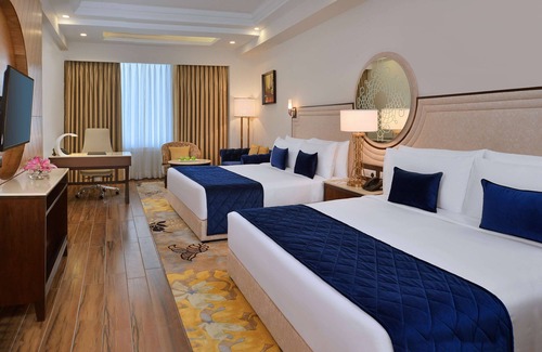 Zirakpur Hotel | Radisson Chandigarh Zirakpur