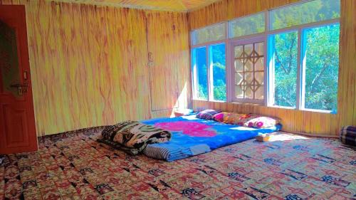 Gund House | Raees Paying Guest House Naranag