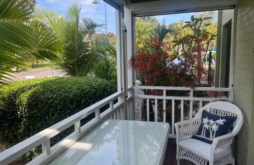 Cams Wharf House | Raffertys Resort Lakeside Terrace Plus 5 Star