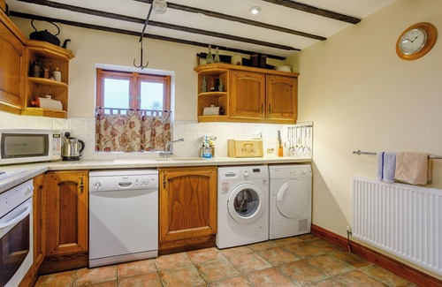 Runcton Holme Cottage | Rafters Barn - E2064A