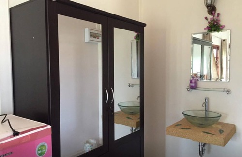 Suan Phueng Hotel | Rai Phurak Resort