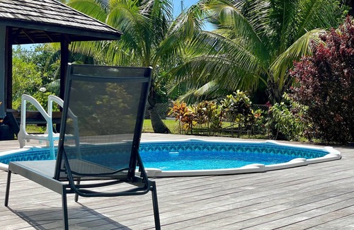 Uturoa Apartment | RAIATEA - Orion Pool Bungalow