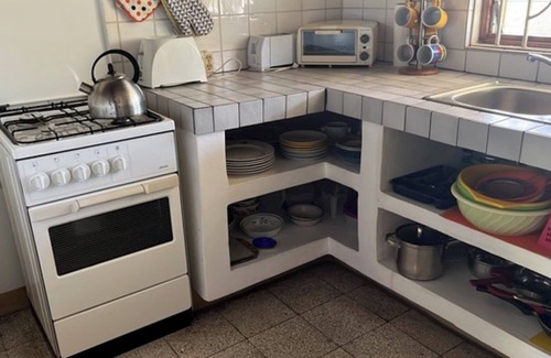 Runaway Bay Apartment | Rainbow Apartment 1 - feel completely at home