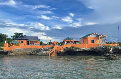 Olango Island Resort | Rainbow Beach Bar & Resort