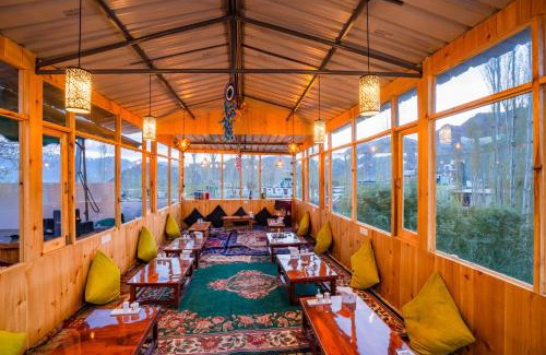 Leh Hostel | Rainbow Hostelier