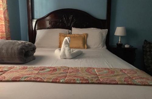 Patrick City Apartment | Raine’s studio and more