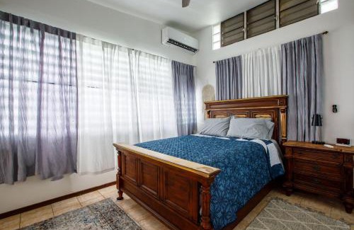 Sabana House | Rainforest Retreat 15 min from the beach