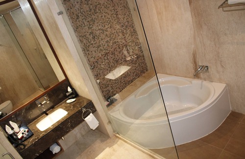 Gandhidham Hotel | Ramada by Wyndham Gandhidham Shinay