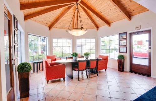North Whisman Hotel | Ramada by Wyndham Mountain View