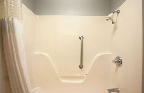 Pearl Hotel | Ramada by Wyndham Pearl/Jackson Airport