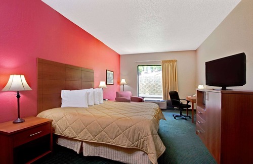 Pearl Hotel | Ramada by Wyndham Pearl/Jackson Airport