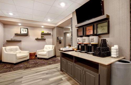 St. Paul Hotel | Ramada by Wyndham St Paul AB