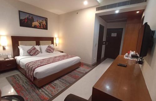 Chandauli Hotel | Ramada by Wyndham Varanasi Katesar