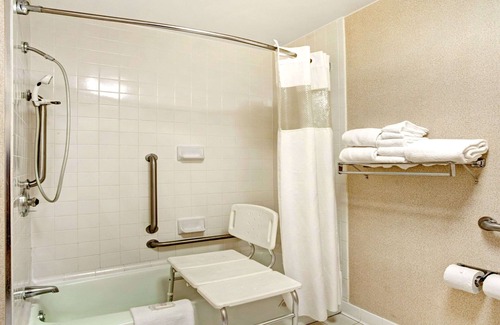 West Memphis Hotel | Ramada by Wyndham West Memphis