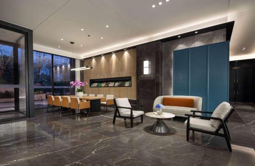 Jinghong Hotel | Ramada by Wyndham Xishuangbanna Jinghong
