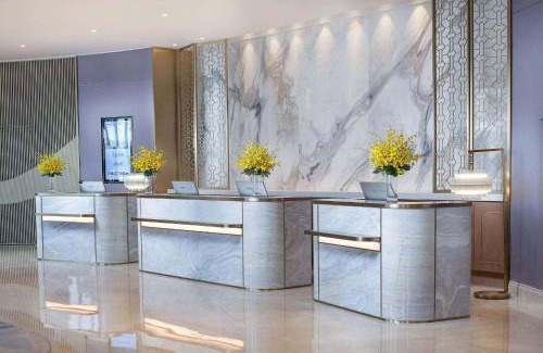 Chengjiang County Hotel | Ramada Plaza Fuxian Lake