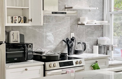 Powelton Village Apartment | Ramblei near Drexel Park: 4-Bedroom Unit A