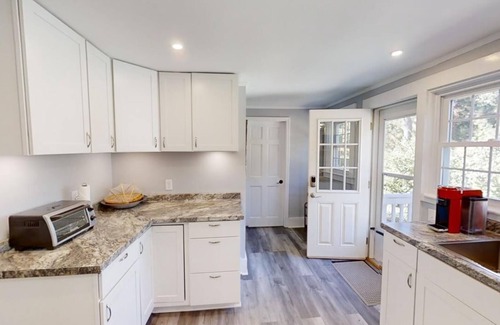 Harwich Port House | Rambling 9 bedroom within walking distance to Red River Beach.