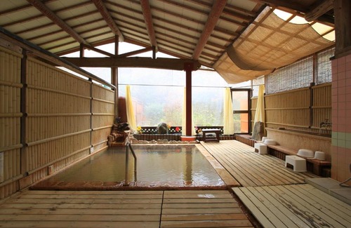 Kirishima House | Ramune Onsen Senju no Sato