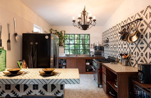 Tepotzotlan Apartment | Ranch Getaway w/Jacuzzi, Basketball & Ping Pong