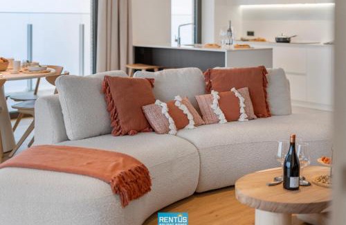 Ostend Apartment | Rashelle - with stunning views of the North Sea