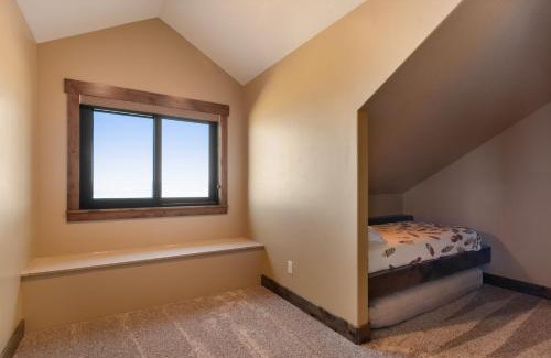 Fish Haven House | Raspberry Ridge Lodge