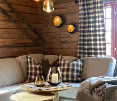 Gjerstad House | Raundalen