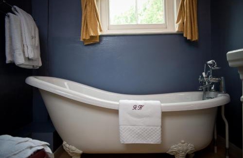 Bury St Edmunds House | Ravenwood Hall Hotel