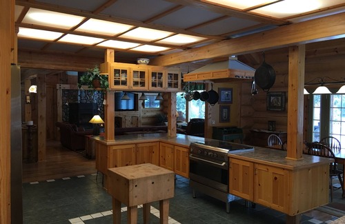 Crown Point House | Real Alaskan Riverfront Log home