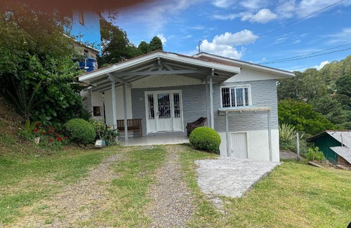 Tres Pinheiros House | Recanto Por do Sol - 07 Pessoas