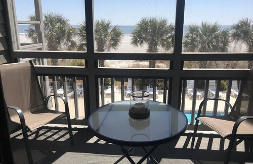 Myrtle Beach Condo | RECENTLY UPDATED. -Direct Oceanfront Shore Dr. Pelican's Landing 3BR/2.5BA Condo