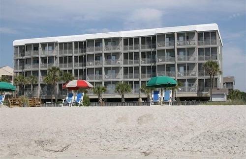 Myrtle Beach Condo | RECENTLY UPDATED. -Direct Oceanfront Shore Dr. Pelican's Landing 3BR/2.5BA Condo