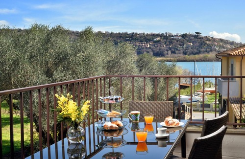 Lake Bracciano House | Recostano