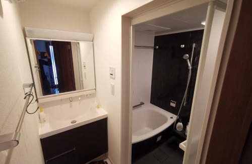 Hodogaya Ward House | Red & Black House Yokohama Tennocho