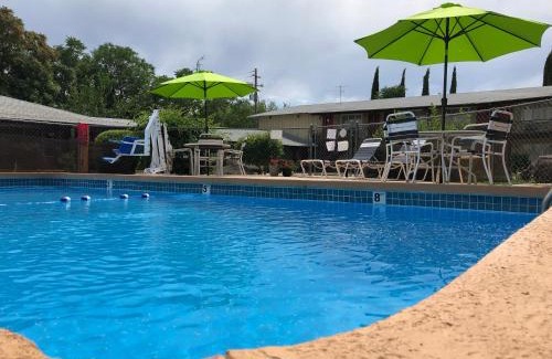 Red Bluff Hotel | Red Bluff Inn