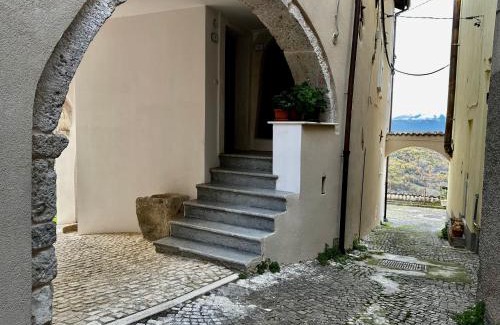Lucoli House | Red Cottage-Campo Felice