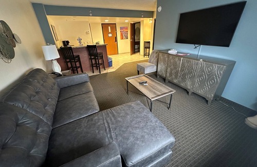 Tusayan Hotel | Red Feather Lodge
