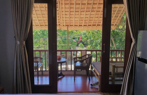 Cam An Bed & Breakfast | Red Flower Cottages Homestay