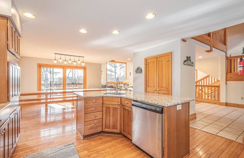 Waterfront Greens House | Red Fox | Pet Friendly, Lakefront, Community Golf!